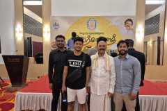 வேர்களைத் தேடி - Reaching the Roots